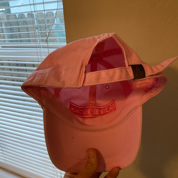 Pink baseball cap - Picture 2 of 2